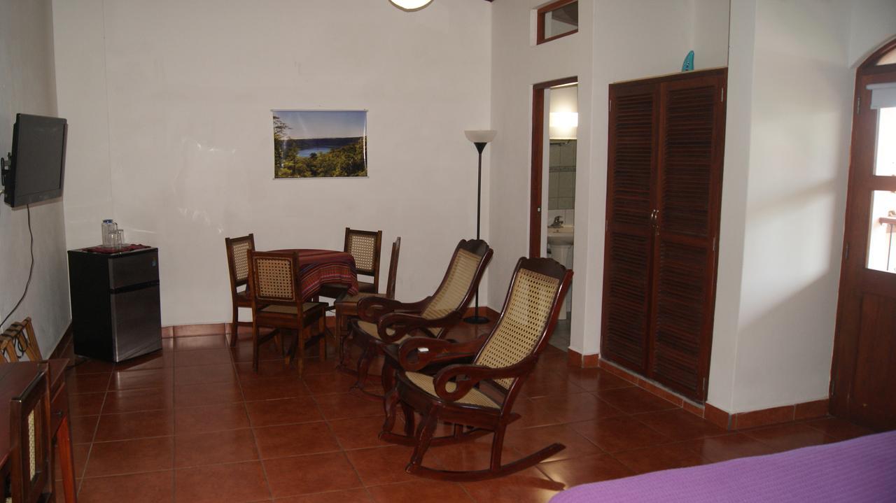 Hotel Cacique Adiact León Exteriör bild