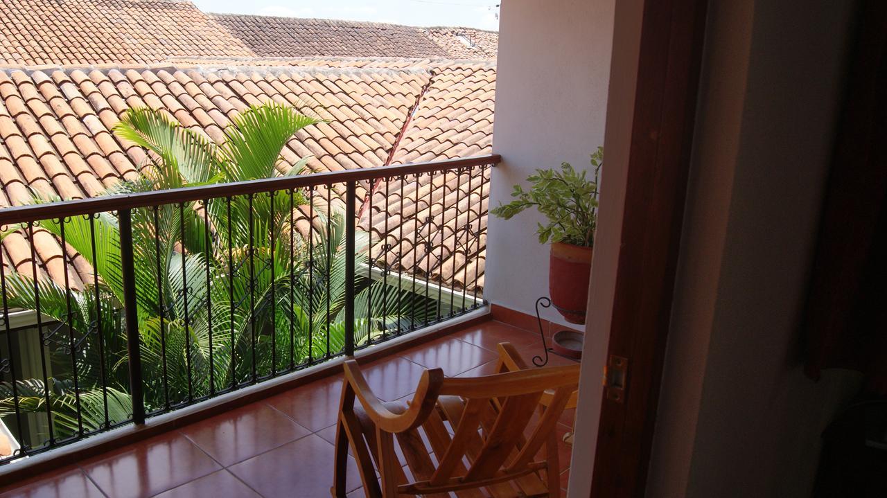 Hotel Cacique Adiact León Exteriör bild